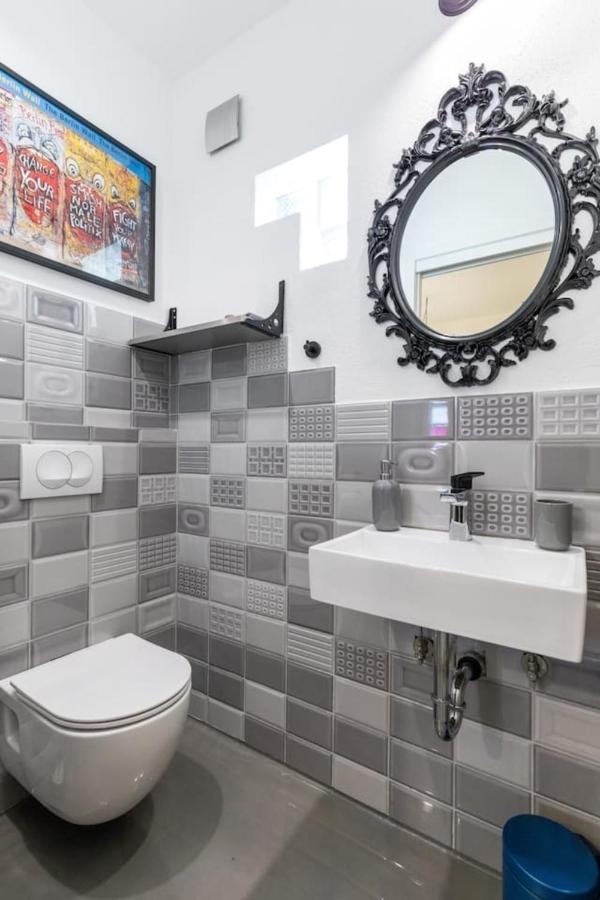 فيلا Boutique Triple House With Garden & Roof Terrace سبليت المظهر الخارجي الصورة